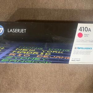 NWT HP magenta LASERJET